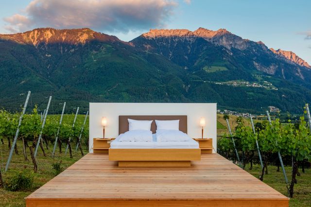 Ідеально для самоізоляції: в Альпах відкрили готель без стін і даху - фото 408220