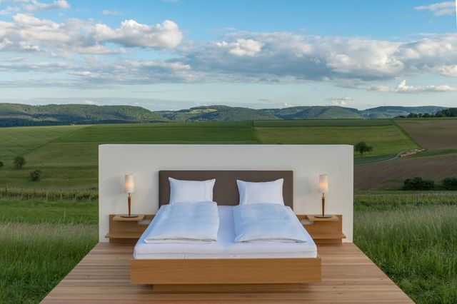 Ідеально для самоізоляції: в Альпах відкрили готель без стін і даху - фото 408221