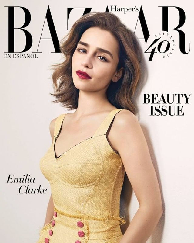 Дуже схудла Емілія Кларк позувала у новій фотосесії - фото 408235