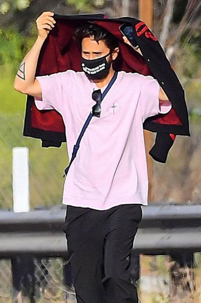 Папараці зняли кохану Джареда Лето - фото 408542