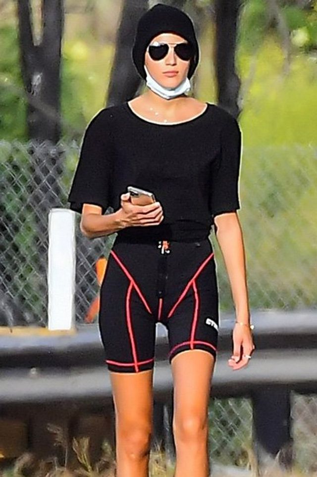 Папараці зняли кохану Джареда Лето - фото 408543