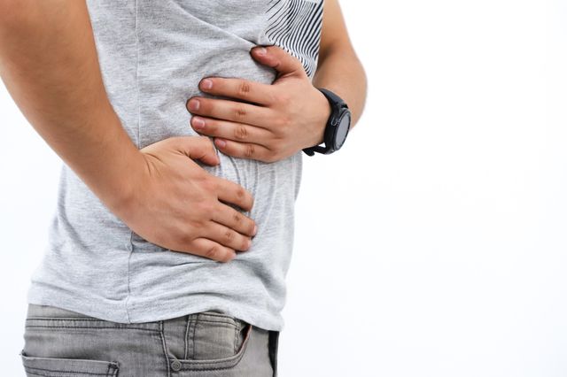 Біль у боці- фото 408588