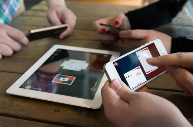 Чоловіки vs жінки: хто грає більше у мобільні ігри - фото 408679