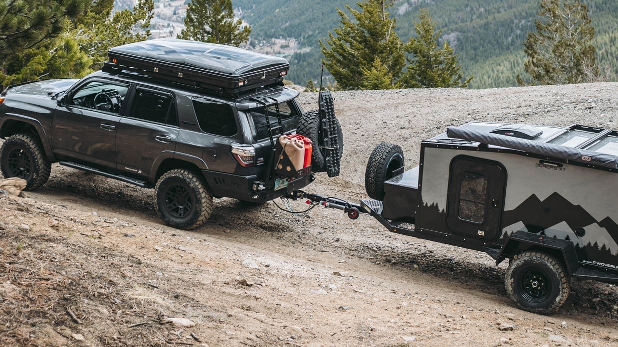 Представлено новий композитний футуристичний кемпер для любителів мандрівок
