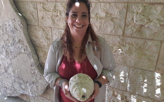 Вчені знайшли загадкову заборонену статую в Ізраїлі - фото 409009