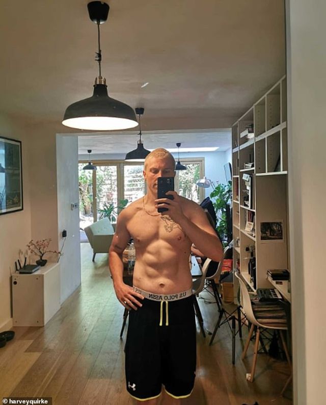 Закомплексований хлопець вагою у 130 кг схуд до невпізнання: промовисті фото - фото 409079