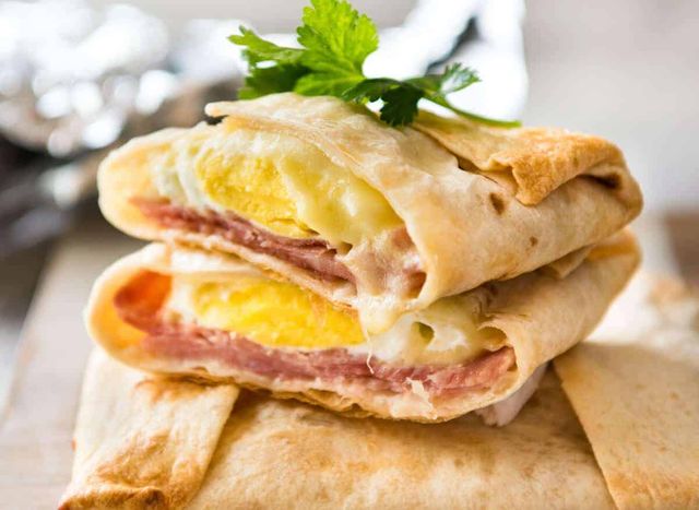 Твердий сир не лише смачний, а й корисний - фото 409139