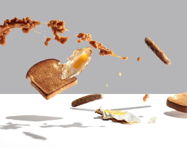 Їжу з підлоги краще не їсти - фото 409416