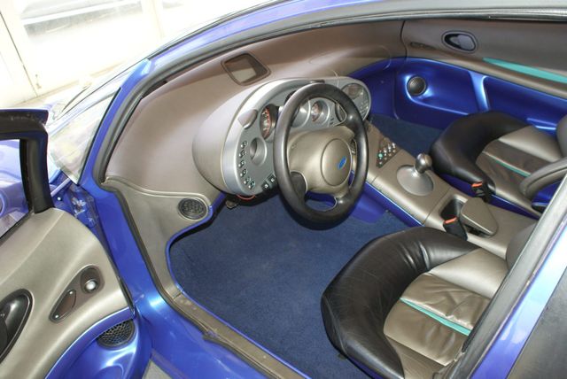 Як виглядає Ford за 1700 доларів, на якому ніхто не їздив - фото 409654