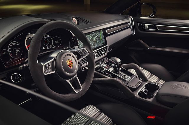 У нового Porsche Cayenne з'явилася спортивна версія GTS - фото 409838