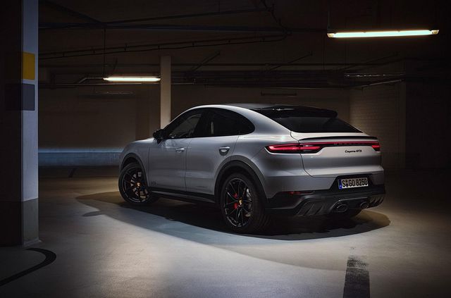 У нового Porsche Cayenne з'явилася спортивна версія GTS - фото 409844