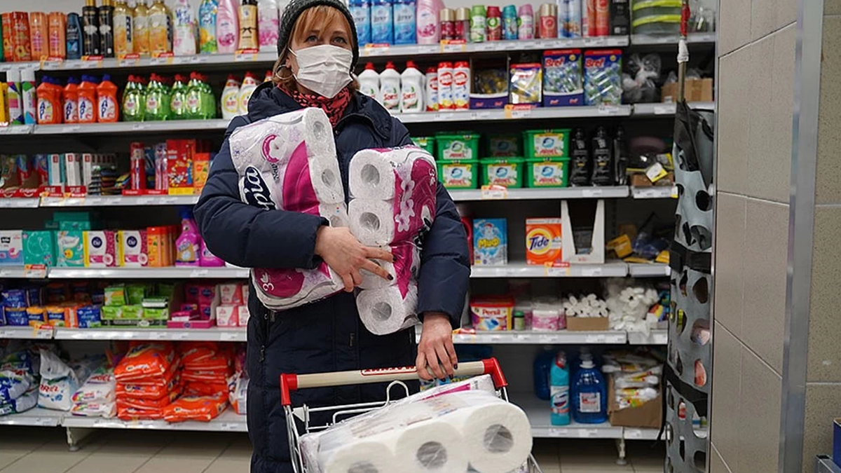 Науковці склали психологічний портрет людей, які скуповували туалетний папір на карантині