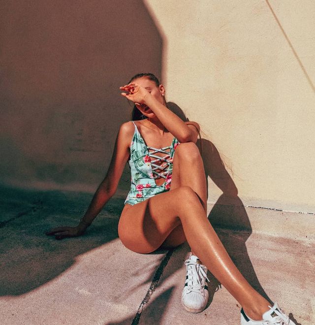 Дівчина тижня: еротична модель Стеффі Рубі, яка обожнює відриватися на фестивалях (18+) - фото 410074