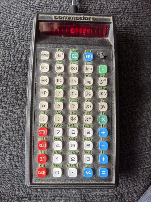 Користувачі мережі показують свою найстарішу техніку, яка досі працює: 15 фото - фото 410128