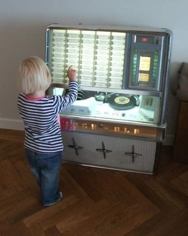 Користувачі мережі показують свою найстарішу техніку, яка досі працює: 15 фото - фото 410152