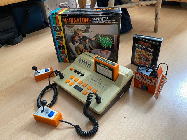 Користувачі мережі показують свою найстарішу техніку, яка досі працює: 15 фото - фото 410162