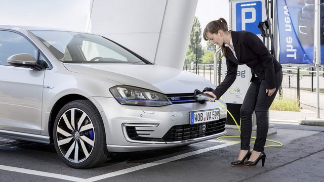 Volkswagen і Ford працюють разом над новим електромобілем - фото 410189