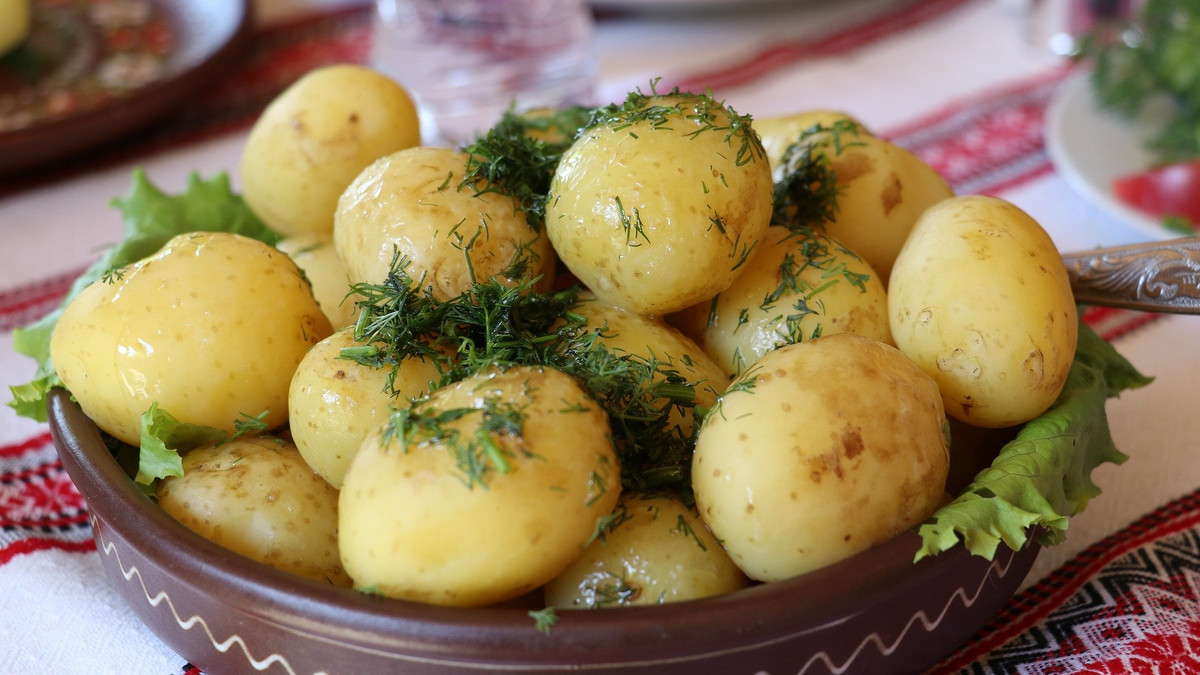 Чому варто їсти картоплю - фото 1