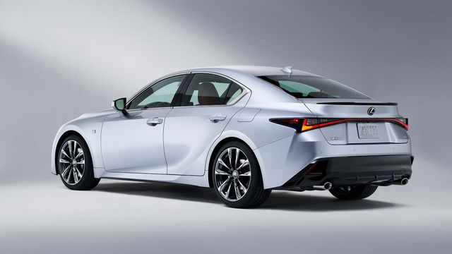 Новий Lexus IS 2021 розсекретили до прем'єри - фото 410506