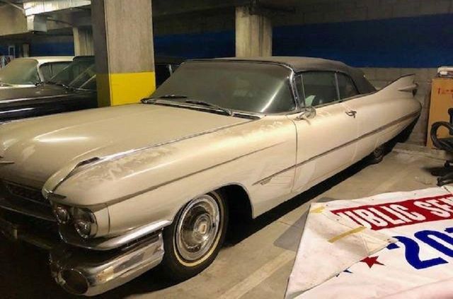 На продаж виставили колекцію вінтажних Cadillac - фото 410661