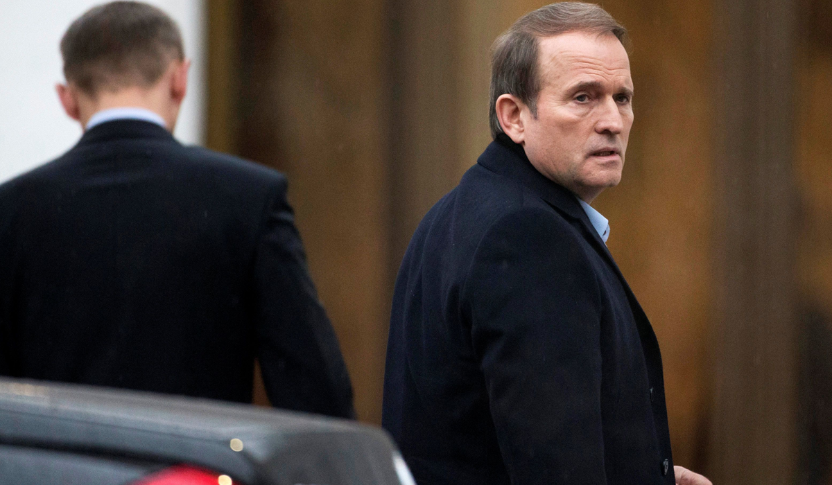 ТОП 10 нардепів з найбільшою кількістю автомобілів: які в них машини