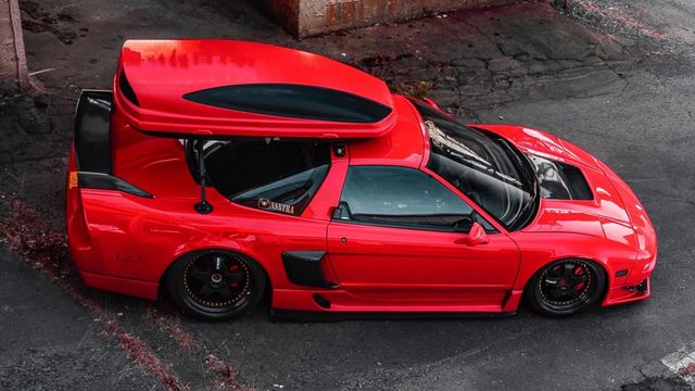 Американець перетворив Honda NSX на автодім, аби подорожувати з собакою - фото 411172