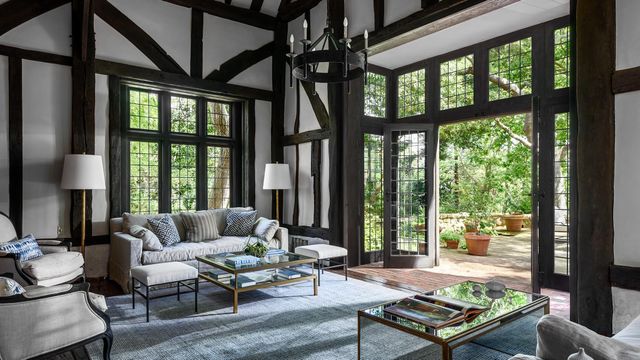 Аріана Гранде купила історичний каліфорнійський будинок телеведучої Еллен Дедженерес - фото 411368