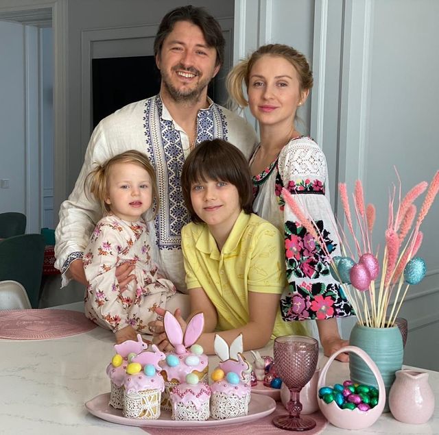 Притула з дружиною і дітьми - фото 411583