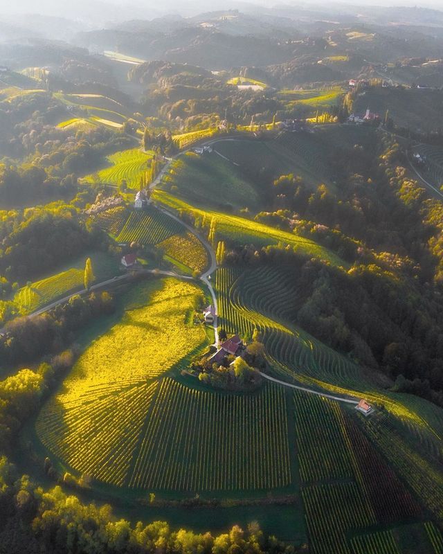 Мандрівник з Колорадо показує найкрасивіші куточки світу: ефектні фото - фото 411621