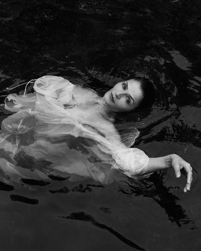 51-річна супермодель вразила мережу голою фотосесією (кадри 18+) - фото 411791