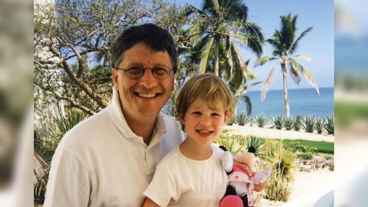 Білл Гейтс знявся у кумедному відео з донькою - фото 1
