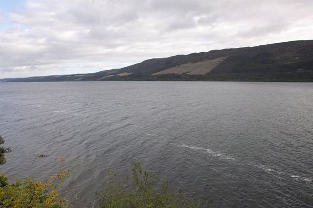 Чоловік зробив фото під час відпочинку і здивувався, коли роздивився фон - фото 411967