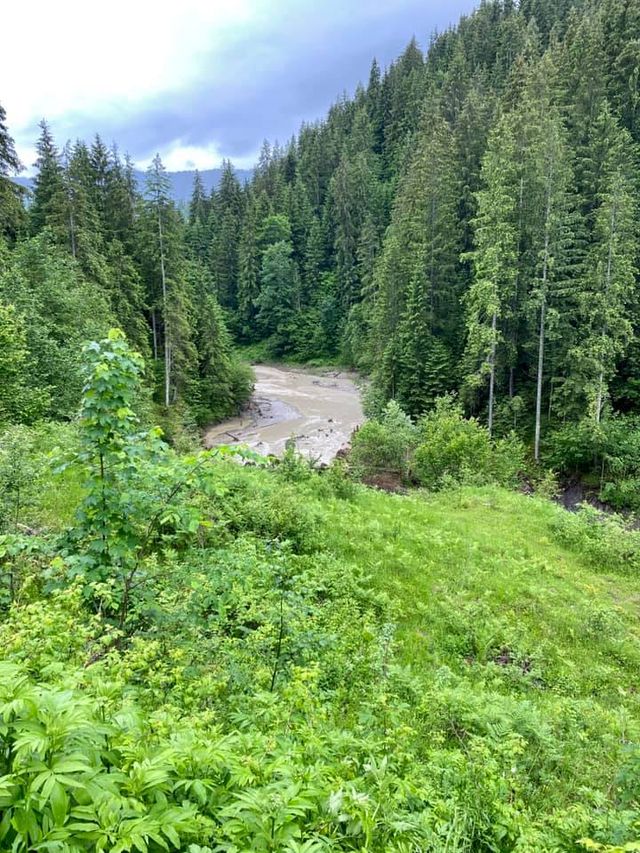 У Карпатах через негоду зникло смарагдове озеро: фото ДО і ПІСЛЯ - фото 412030