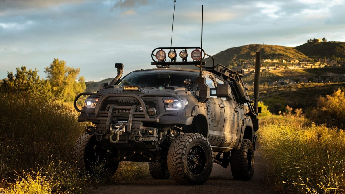 Toyota Tundra готова до зомбі-апокаліпсису - фото 1