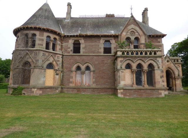 У Шотландії продається готичний замок лише за 1 фунт - фото 412393