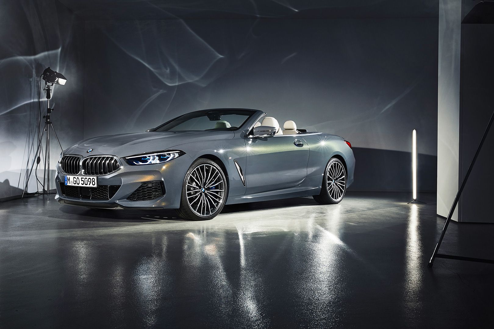 Експерти порівняли статистику ДТП з кабріолетами та звичайними авто - фото 1