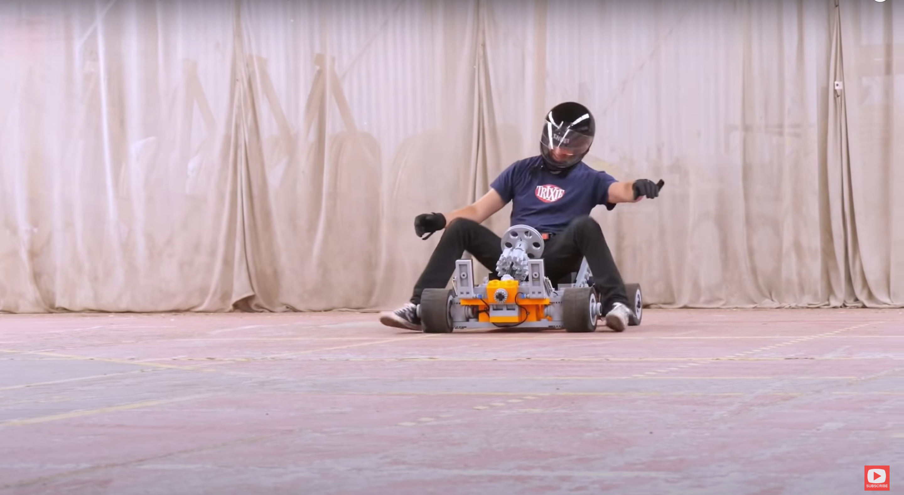 Ентузіаст зробив карт з кубиків, надрукованих на 3D-принтері: дивіться, як він їде