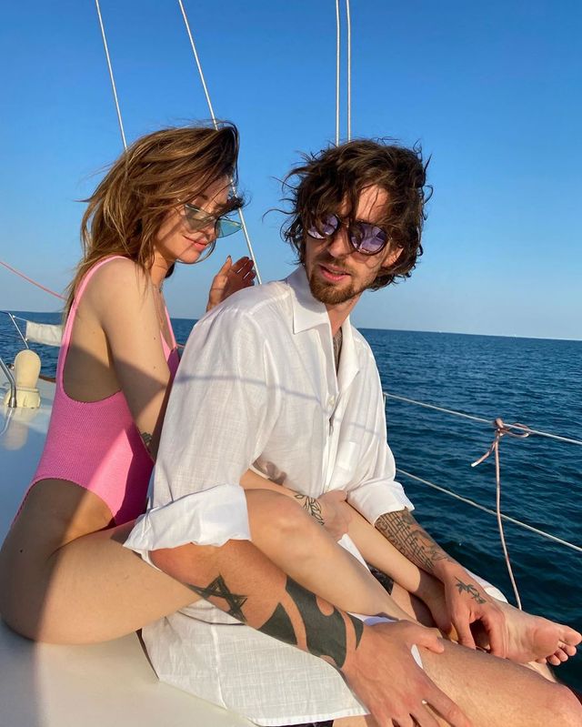 Надя Дорофєєва показала теплий знімок на яхті разом з Дантесом - фото 412772