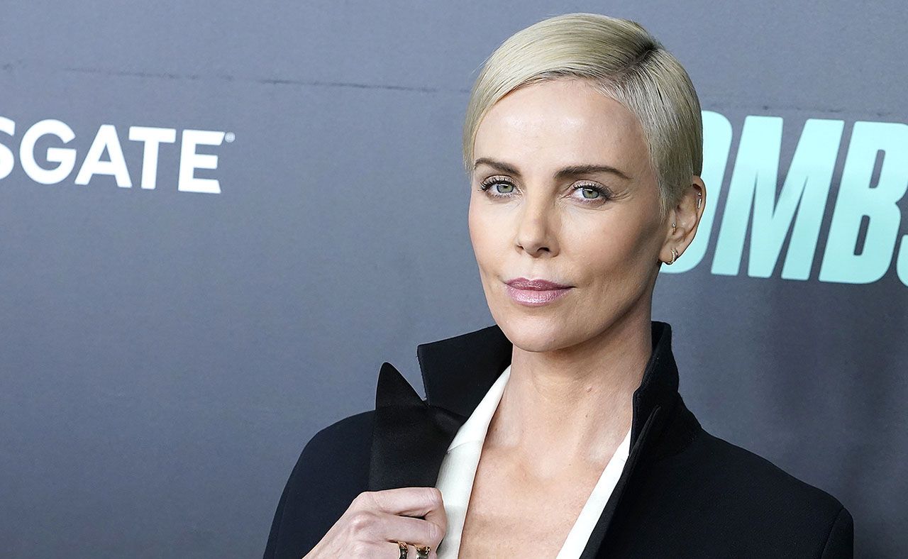 Шарліз Терон обсміяла бійцівські навички Стівена Сігала