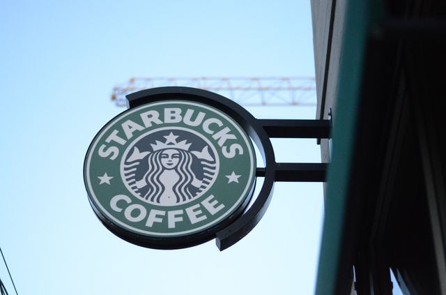  Starbucks не відкриють в Україні - фото 413271