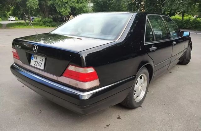 В Україні продають 'авторитетне' авто з 90-х в ідеальному стані - фото 413406