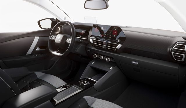 Citroën представили електромобіль-конкурент Nissan Leaf - фото 413538