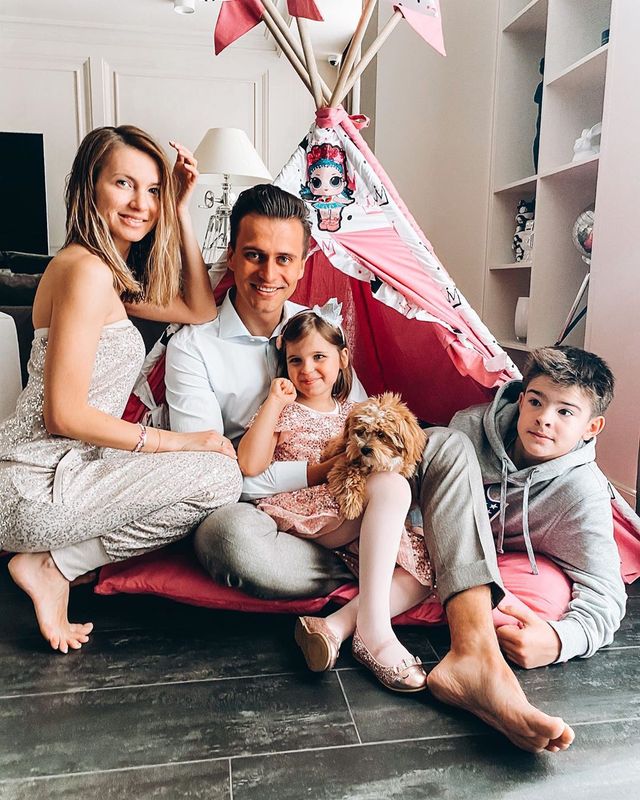 Лабрадор Melovina і болонка Каменських: добірка зіркових песиків до Дня собак - фото 413663