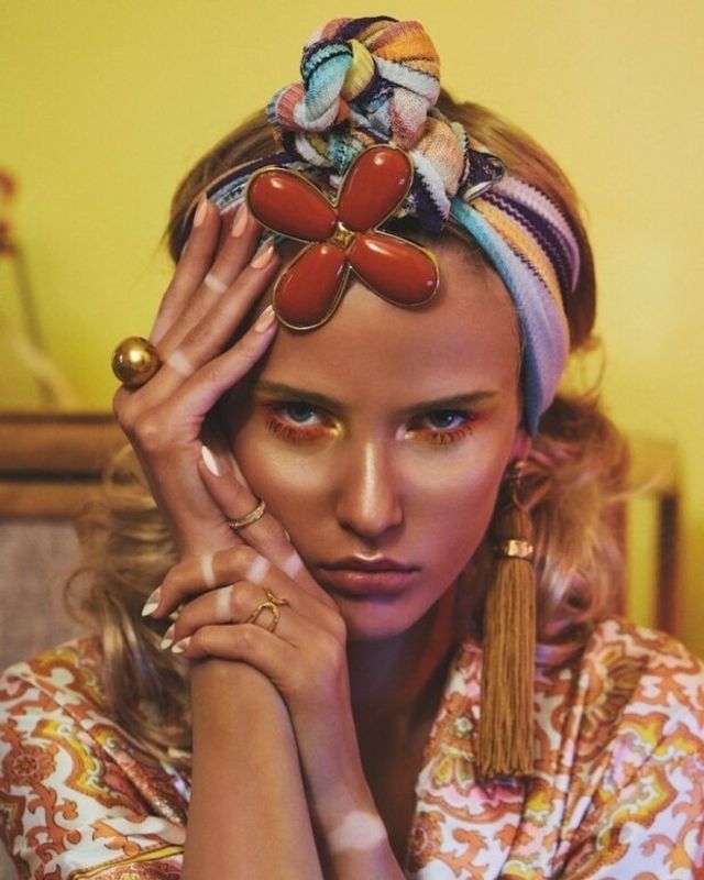 Моделі з кумедною засмагою прикрасили модний глянець - фото 413823