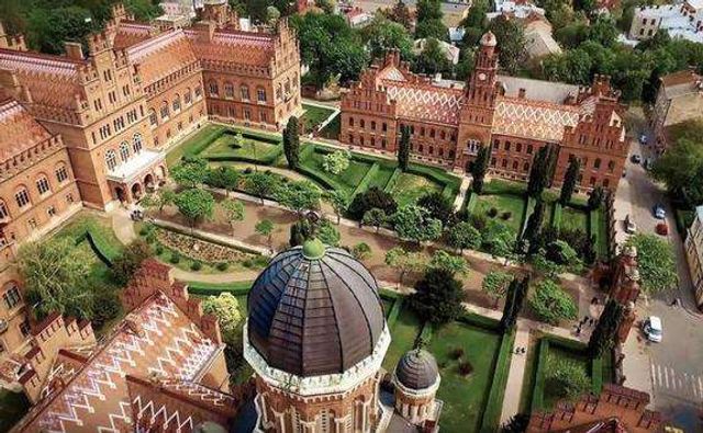 Здаю круті місця: Притула розкрив ідеальний маршрут для мандрів Заходом України - фото 413834