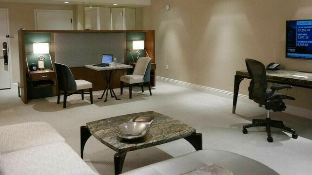 У США готелі пропонують номери для віддаленої роботи - фото 413864