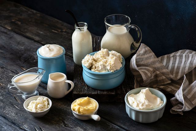 Не забувайте про молочні продукти - фото 413884