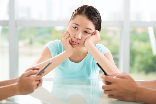 Три причини, чому буває нудно на роботі - фото 413937