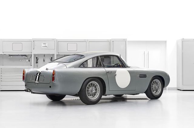 На продаж виставили перший екземпляр 'перевипущеного' Aston Martin DB4 GT - фото 413975