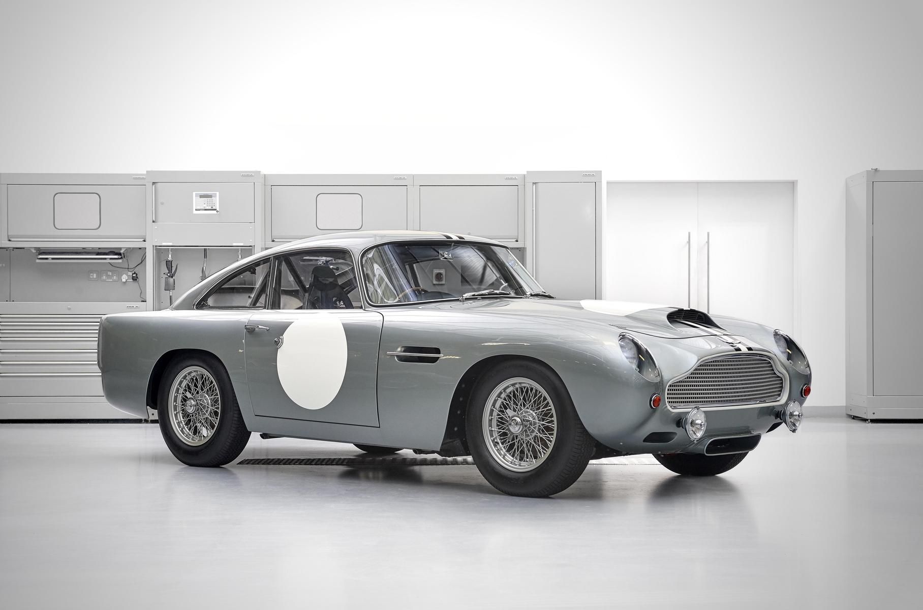 На продаж виставили перший екземпляр "перевипущеного" Aston Martin DB4 GT